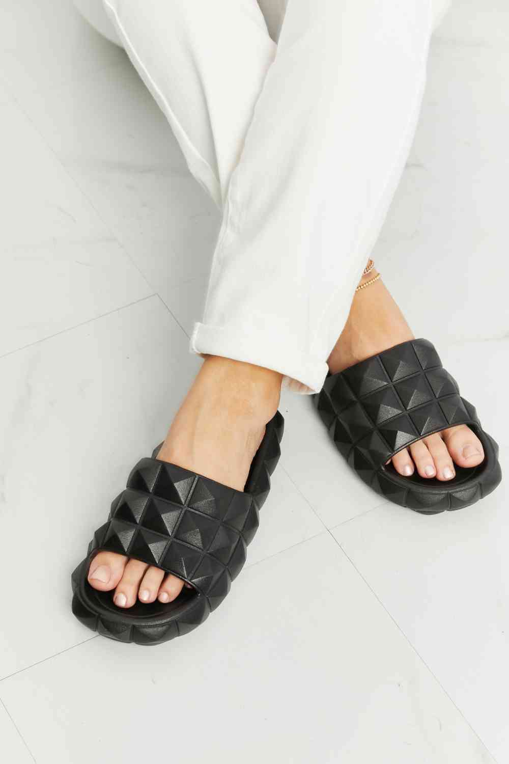 Chill in Style with Legend 3D Stud Slide Sandal